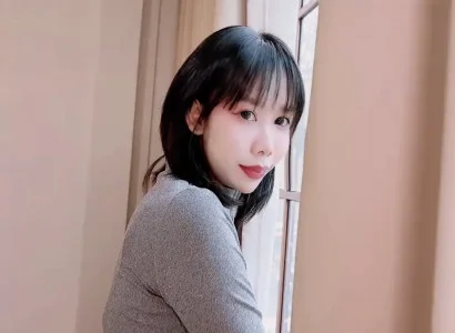 Em gái dâm đãng vào nhà thuê rồi địt nhau với chủ